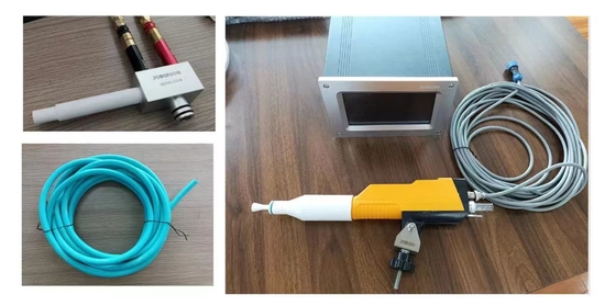 Elektrostatische poedercoatingsmachine met elektrostatische poedersproeiers