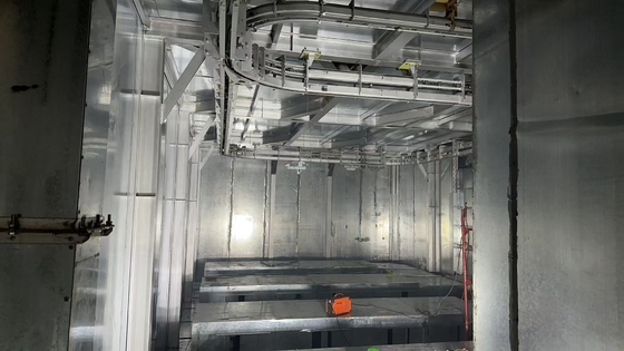 Horizontaal aluminiumprofiel krachtsvrij transportsystem poedercoatinglijn