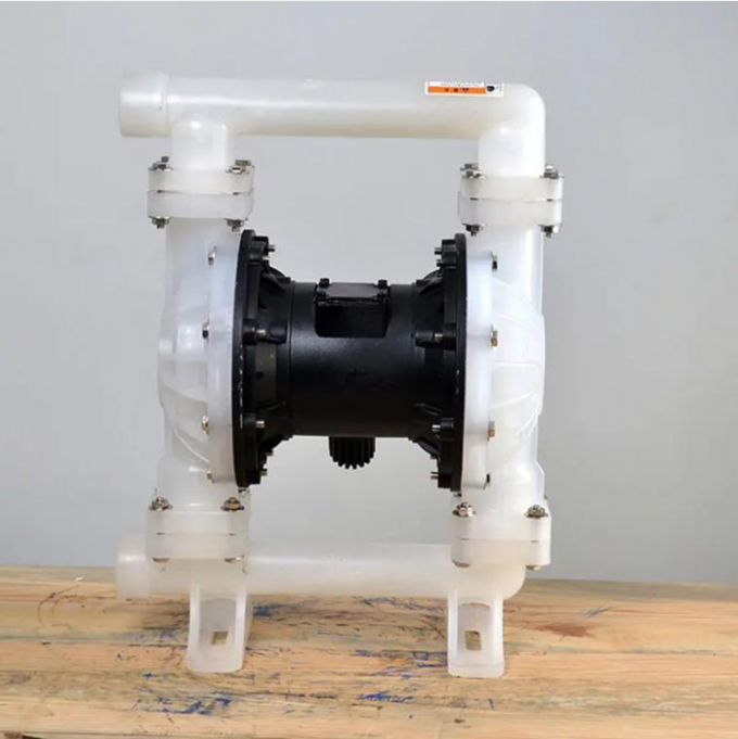 Ingenieursplastiek pneumatische membraanpomp voor efficiënte vloeistofbehandeling van afvalwater 0
