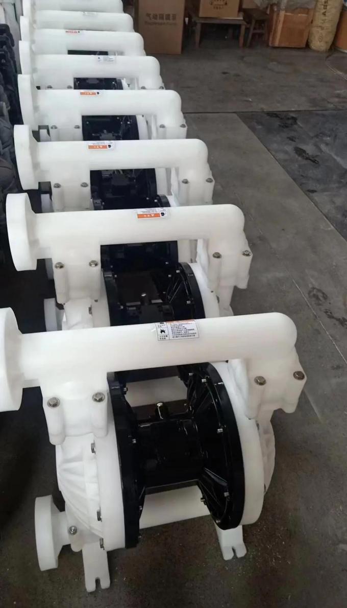 Ingenieursplastiek pneumatische membraanpomp voor efficiënte vloeistofbehandeling van afvalwater 1